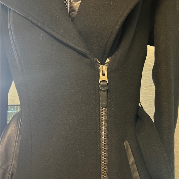 Mackage Black Wool Coat with Removable Down Insert & Leather Belt – Size SP - Picture 7 of 16